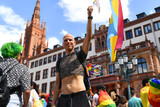 Queerfeindlichen Straftaten haben  laut einer aktuelen Statistik in Hessen deutlich zugenommen. Auch in Wiesbaden gab es im vergangenen Jahr Fälle.