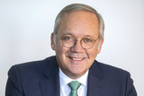 Ralf Schodlok ist Vorstandsvorsitzender der ESWE Versorgungs AG. Sein Expertenwissen wird er auch weitere zwei Jahre im LDEW-Vorstand einbringen.