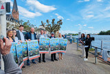 Die CDU in Wiesbaden-Biebrich startete eine Plakataktion mit dem Ziel das Bewusstsein für einen sauberen Rhein zu schärfen