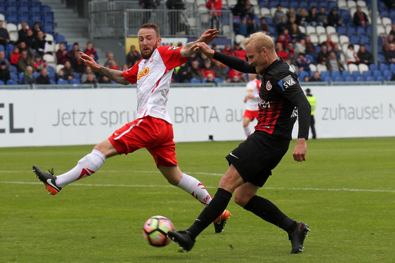 SV Wehen Wiesbaden will am Samstag den ersten Sieg einfahren