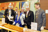 Zopfverkauf der Wiesbadener Narren – 44 Meter für die Fastnacht