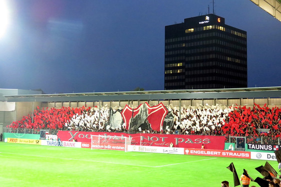 SV Wehen Wiesbaden trägt erste Pokalrunde unter Flutlicht aus