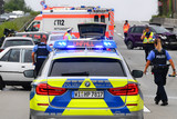 Am Samstagmorgen sind bei einem Verkehrsunfall auf der A3 vor dem Wiesbadener Kreuz vier Fahrzeuge ineinander gekracht. Dabei wurden zwei Menschen verletzt. Rettungskräfte und die Polizei waren im Einsatz.