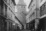 Der Uhrturm: Das verlorene Wahrzeichen Wiesbadens