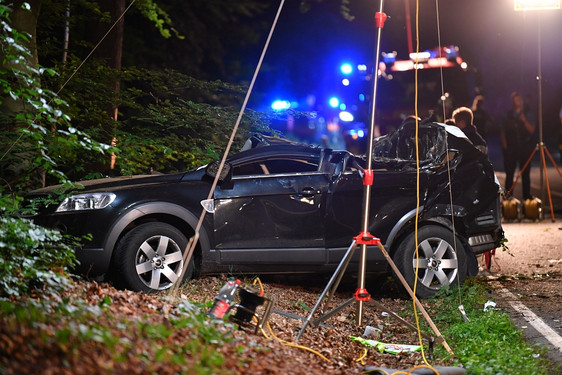 Drei Tote nach einem Verkehrsunfall auf der Landesstraße 3018 zwischen Langenhain und Wildsachsen/Breckenheim