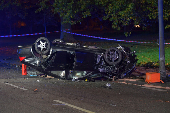 Ein Mann starben am Sonntag, 23. Oktober, auf dem Gustav-Stresemann-Ring in Wiesbaden bei einem Unfall,  weil ein 24-Jähriger Mercedes-Fahrer mit viel zu viel Tempo und über eine rote Ampel in seinem Auto gerast war. Die Staatsanwaltschaft wirft ihm nun Mord vor.