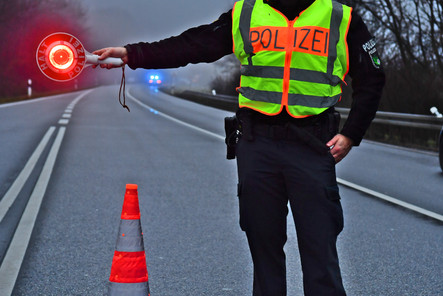 Die Polizei kontrollierte Autofahrer in der dritten Dezember-Woche in Wiesbaden und der Region auf Alkohol und Drogen. Dabei wurden einige berauschte Verkehrsteilnehmer erwischt.