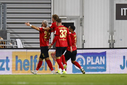 SV Wehen Wiesbaden empfing Dynamo Dresden in der BRITA Arena am Mittwochabend