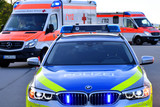 Zu einem Verkehrsunfall auf der A66 bei Wiesbaden-Nordenstadt ist es am Freitagabend gekommen. Dabei hat sich ein Wohnmobil überschlug. Zwei Personen wurden dabei schwer verletzt. Rettungskräfte waren im Einsatz.