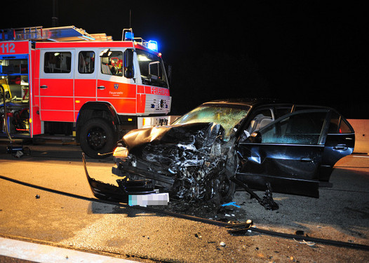 Wiesbadenaktuell Geisterfahrer Auf Der A671 Verursacht Schweren Crash Mit Funf Verletzten