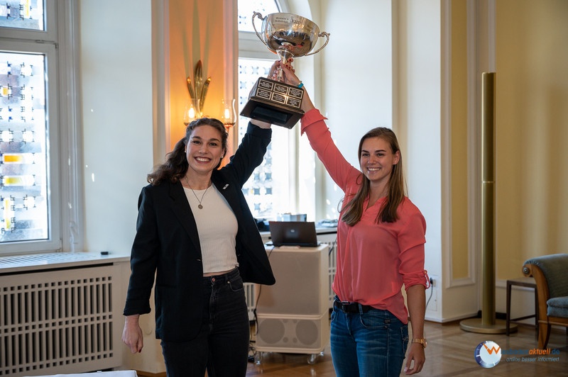 Wiesbadenaktuell Golden Girls Im Wiesbadener Rathaus