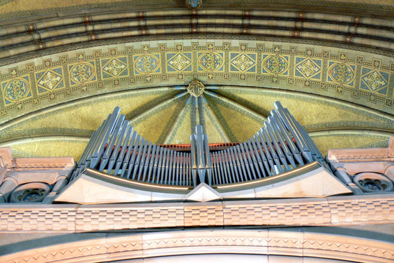 Orgelkonzert in der Ringkirche Wiesbaden mit Uraufführung der preisgekrönten Konzertorganistin, Konzertpianistin und Komponistin Ann-Helena Schlüter
