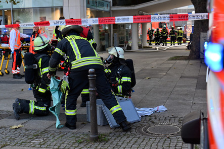 Ein Großmarkt in Wiesbaden-Schierstein musste am Freitagnachmittag wegen Austritts von Kältemittel geräumt werden.