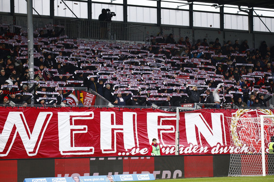 Wiesbadenaktuell Fu Ball Sv Wehen Wiesbaden Gegen Fc Ingolstadt