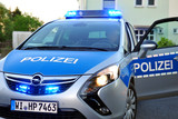 24-Jähriger wird an seiner Wohnungstür von zwei maskierten Täter in Wiesbaden-Dotzeim niedergeschlagen und verletzt. Die Polizei ermittelt.
