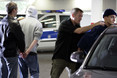 Drei Festnahmen nach Serie von Luxusauto-Diebstählen in ganzen Bundesgebiet am Mittwoch in Wiesbaden festgenommen.