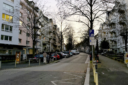 Neue Einbahnstraßen im Rheingauviertel: Weniger Durchgangsverkehr für mehr Lebensqualität.Marcobrunnerstraße und Eltviller Straße erhalten neue Verkehrsführung.