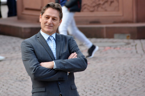 Axel Klug (54) ist Wiesbadens neuer City-Manager.