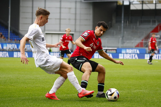 SV Wehen Wiesbaden empfängt SG Dynamo Dresden in der BRITA Arena am Mittwochabend