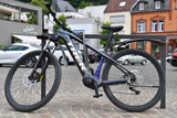 Ein Fahrraddiebe nutze am Mittwochabend die Gelegenheit ein nicht gesichertes Pedelec vor einem Kiosk in Wiesbaden zu stehlen.