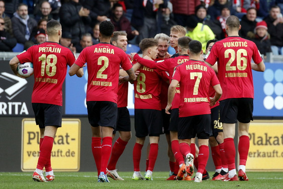 Wiesbadenaktuell Sv Wehen Wiesbaden Siegt Nach R Ckstand Gegen Den