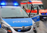 Mercedes mit vier Personen besetzt kracht in Mainz-Kastel in Kleinbus. Rettungskräfte versorgen die vier Verletzten. Polizei stellt bei dem Fahrer Alkoholkonsum fest.