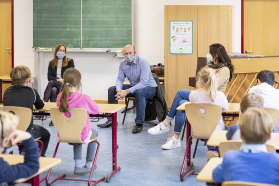 Astrid Wallmann und Ingmar Jung in der Robert Schumann Schule