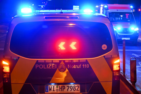 Bei einem Verkehrsunfall auf der L3028 zwischen Wiesbaden-Nordenstadt und Medenbach ist am Mittwochabend ein Radfahrer verletzt worden.