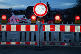 In der Nacht vom 17. auf 18. Januar wird die Rheingaustraße in Wiesbaden-Schierstein unter der Schiersteiner Brücke für Bauwerksprüfung voll gesperrt.