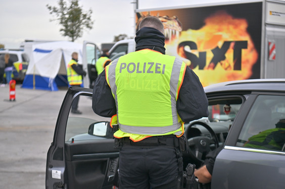 Wiesbadenaktuell: Großkontrolle Der Polizei Gegen Einbrecher Auf Der A3 ...