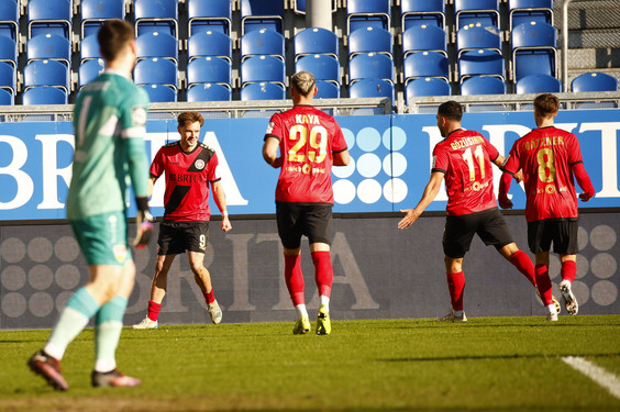 Wiesbadenaktuell Fußball SV Wehen Wiesbaden gegen VfB Stuttgart II am