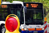 Umleitung der Buslinie 39 in der Bernhard-May-Straße in Wiesbaden-Biebrich.