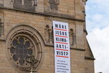 Im Gemeindehaus der Wiesbadener Ringkirche findet am Mittwoch, 18. September, eine Gesprächsrunde mit Aktivisten der Letzten Generation statt.