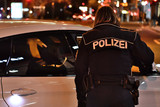 Zwei Trunkenheitsfahrten mit nicht unerheblicher Alkoholisierung konnte die Polizei in der Nacht zum Samstag sowie zum Sonntag in Wiesbaden beenden.