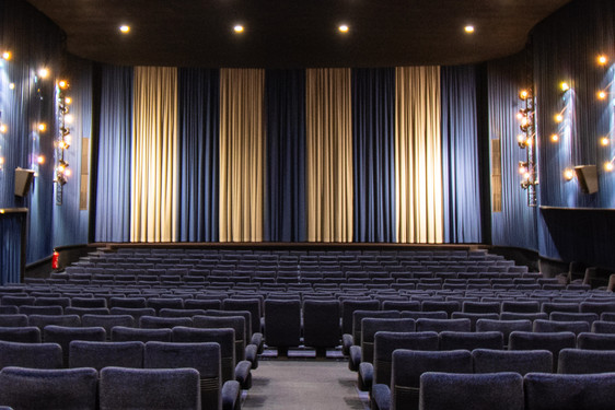 Seniorenbeirat Wiesbaden lädt wieder ins Murnau-Filmtheater zum Kinonachmittag ein.