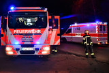 Angebranntes Essen löst am Dienstagabend einen größeren Einsatz von Feuerwehr, Polizei und Rettungsdienst in Wiesbaden-Dotzheim aus.