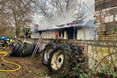 Brennendes Gartenhaus in Mainz-Kastel am Samstagnachmittag. Die Feuerwehr löschte über Stunden die Flammen.