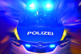 Geparktes Fahrzeug im Wiesbadener Stadtteil Kostheim  beschädigt.