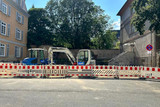 Der Platz vor der Wiesbadener Gebbelschule wird ab sofort neu gestaltet.