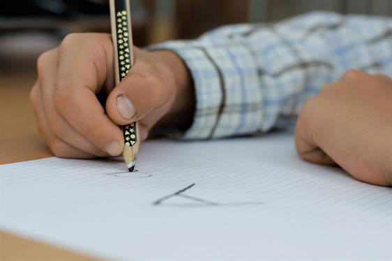 Die Elternbeiträge für die Grundschulkinderbetreuung werden erstattet.