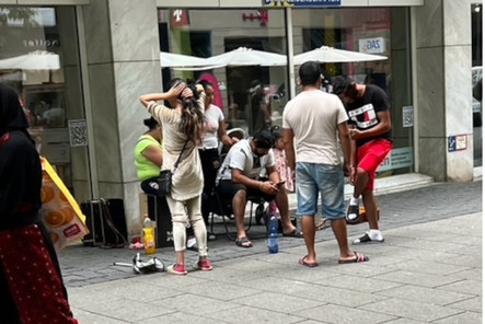 In Wiesbaden geht die Stadtpolizei gegen aggressive Bettelbanden vor.