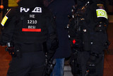 Ein 34-jährger Mann leistete am Sonntagabend nach einer vorangegangenen Auseinandersetzung in der Wiesbadener Fußgängerzone Widerstand. Er wurde festgenommen.