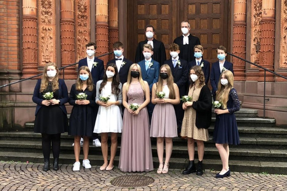 13 Jugendliche wurden in der Marktkirche Wiesbaden konfirmiert