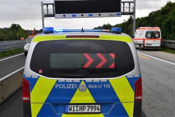 Wiesbadenaktuell Fünf Verletzte Bei Crash Auf Der A3 Kilometerlanger Stau 2958