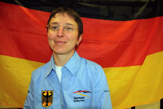 Sandra Malzacher hebt für die deutsche Nationalmannschaft ab
