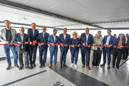 Am Montag fand die Eröffnung des neuen Parkhauses Elsässer Platz mit umfassende E-Ladeinfrastruktur statt. Das E-Mobility-Hub gehört zu dem ultramodernsten in Europa.