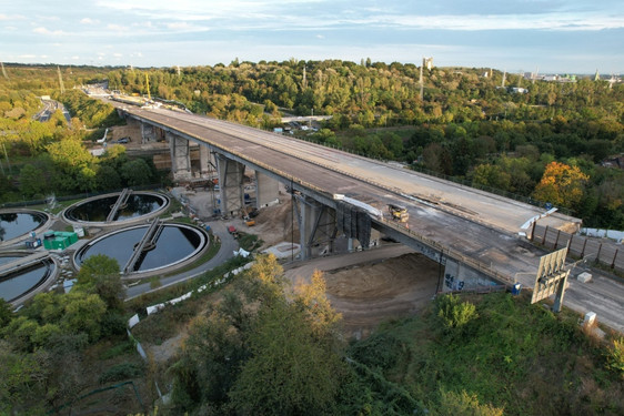 Die Salzbachtalbrücke wird Anfang November gesprengt.