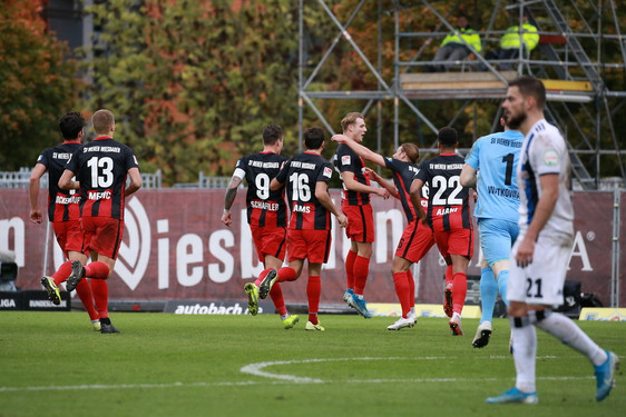 SV Wehen Wiesbaden war am Sonntag gegen Tabellenführer Hamburger SV gefordert