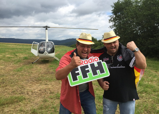 Andreas Henning und sein Freund Jürgen Klette auf dem Weg nach Frankreich zum Viertelfinal-Spiel Deutschland gegen Italien