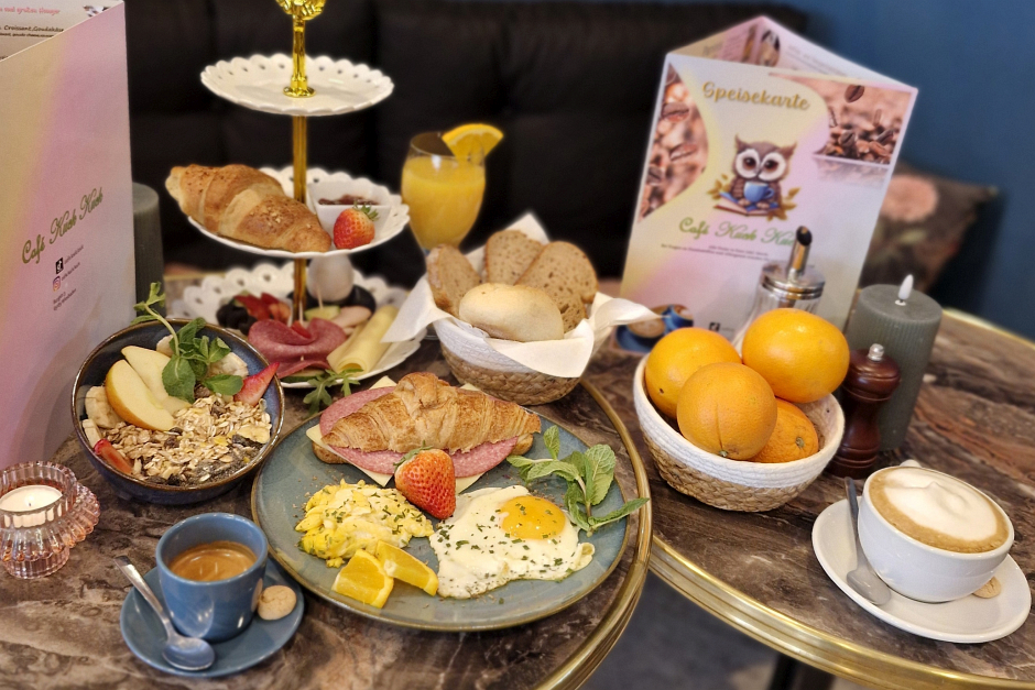 Das Café Kuck Kuck in der Burgstraße in Wiesbaden ist ein Genusserlebnis im Herzen der Stadt.